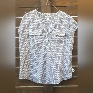 Jaclyn Smith Blue and White Boxy Blouse with Mandarin Collar